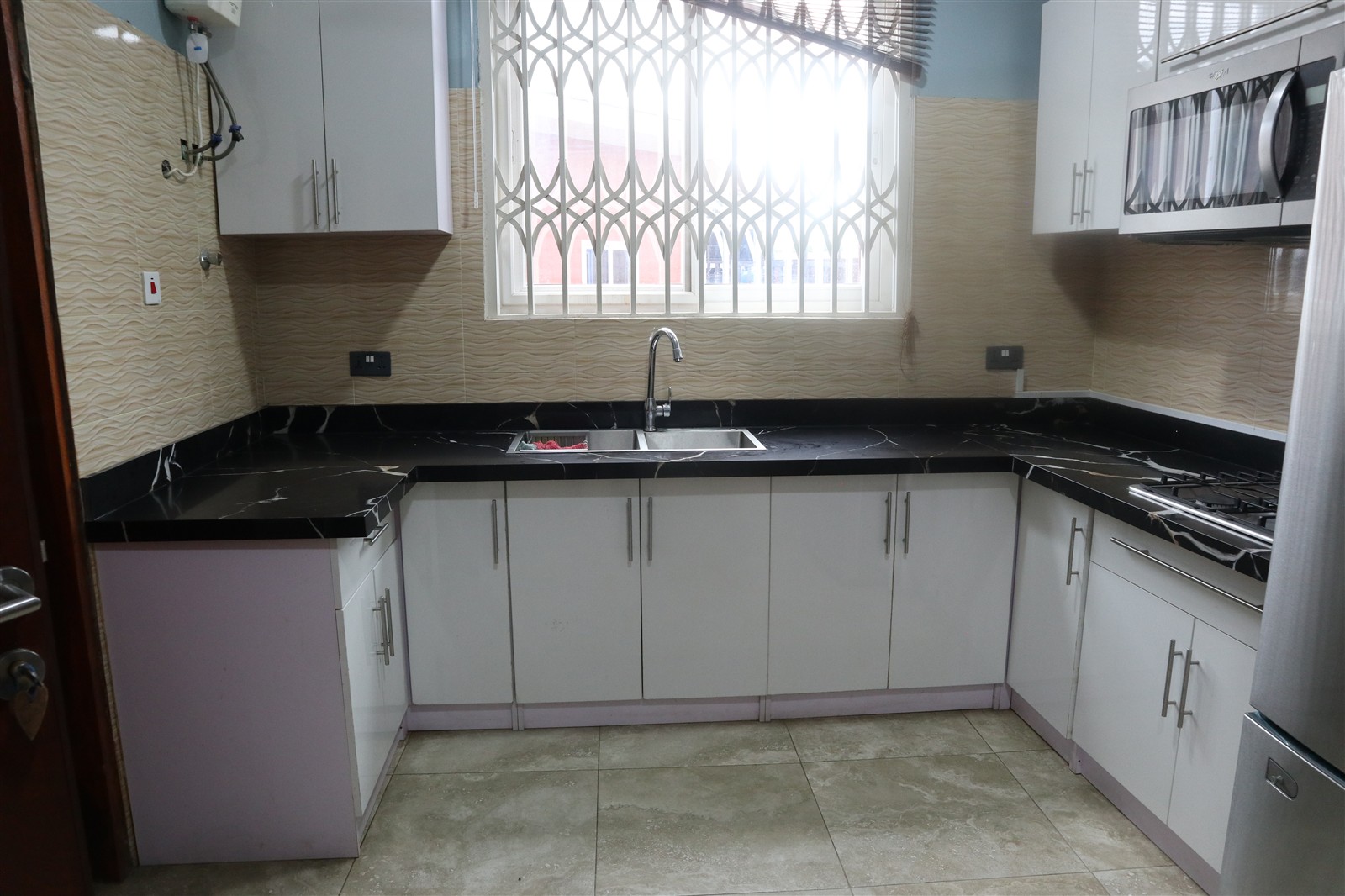 Executive Kitchen Downstairs